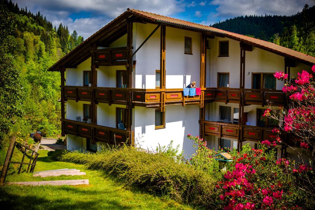 Holzschuhs Schwarzwaldhotel Baiersbronn Dış mekan fotoğraf